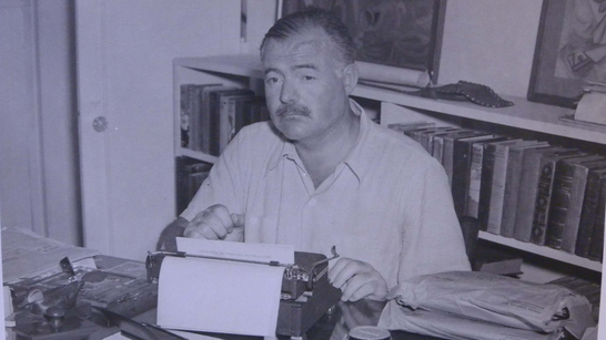 "Hemingway": La grandeza del autor y las miserias del ser humano