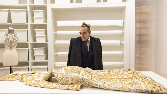 "Auge y caída de John Galliano", se estrena en cines el 10 de mayo