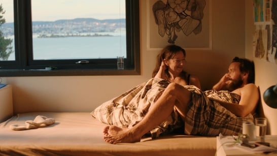 Filmin estrena el 14 de noviembre "Amor en Oslo", una visión utópica de las relaciones íntimas fuera de norma