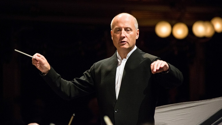 Strauss por Järvi