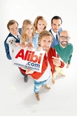 Alibi.com: Agencia de Engaños